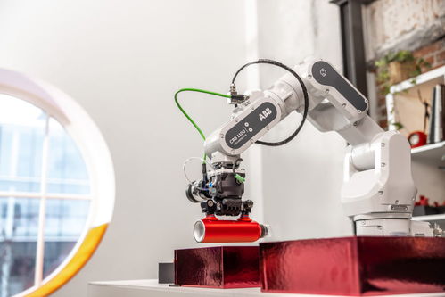 新開局經(jīng)濟(jì)半年報 一線觀察 從兩個20 左右感受上海經(jīng)濟(jì)發(fā)展新動能